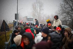 MOTORI - Formula 1 - Ferrari supporters for the first time of Lewis Hamilton on Ferrari F1