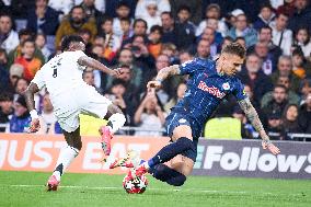 Real Madrid C.F. v FC Salzburg - Madrid