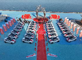 Companies Distribute Cars to Reward Employees in Yantai