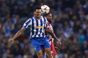 FC Porto v Olympiacos El Pireo - UEFA Europa League 2024/25 League Phase MD7
