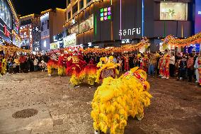 Folk Show in Xingyi