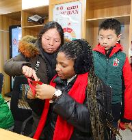 International Students Experience Spring Festival Customs