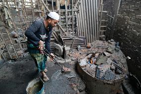 Unsafe Labor Practices Among Metal Workers - Bangladesh