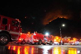 US Firefighters Fight Sepulveda Fire - LA