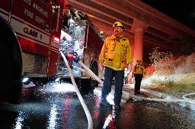 US Firefighters Fight Sepulveda Fire - LA