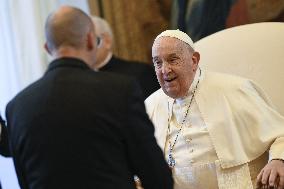 Pope Francis receives Rectors of Major Seminaries of France - Vatican