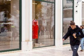 Zara Opens Second-Largest Store Globally In Lisbon, Boosting Local Economy