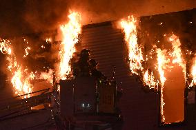4-alarm Fire At 335 Graham Avenue In Williamsburg Brooklyn New York City