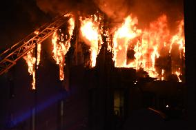 4-alarm Fire At 335 Graham Avenue In Williamsburg Brooklyn New York City