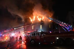 4-alarm Fire At 335 Graham Avenue In Williamsburg Brooklyn New York City