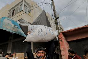 Distribution Of Humanitarian Aid In Gaza