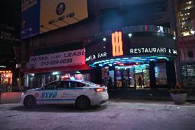 Man And Woman Slashed At Circo Restaurant And Nightclub In Times Square Midtown Manhattan New York