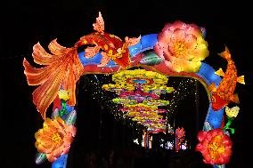 Festive Lantern Fair in Guangzhou