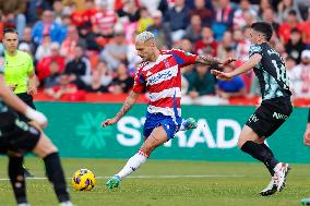 Granada CF v Sporting de Gijon - LaLiga Hypermotion
