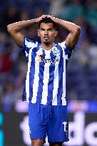 FC Porto v CD Santa Clara - Liga Portugal Betclic