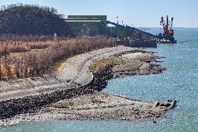 Yangtze River Water Level Drop