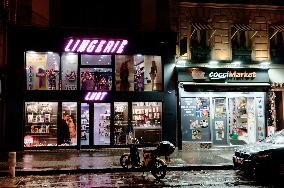 Paris By Night