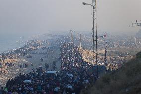 Displaced Palestinians Begin Returning to Northern Gaza