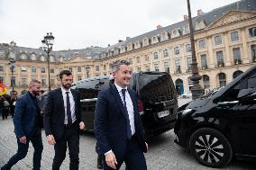 Gerald Darmanin talks to court clerks protesting at Place Vendome - Paris