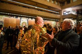 SYNAVI activists protest during Rachida Dati speech in Paris FA