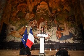 SYNAVI activists protest during Rachida Dati speech in Paris FA