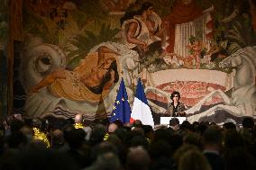 SYNAVI activists protest during Rachida Dati speech in Paris FA