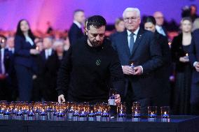 Royals And Politics At 80th Anniversary Of Auschwitz Liberation - Poland