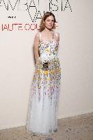 PFW - Giambattista Valli Haute Couture - Photocall NB