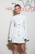 PFW - Giambattista Valli Haute Couture - Photocall NB