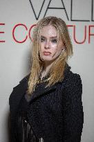 PFW - Giambattista Valli Haute Couture - Photocall NB