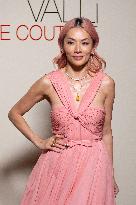 PFW - Giambattista Valli Haute Couture - Photocall NB