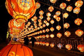 Festive Lanterns