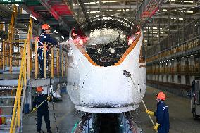 Train Maintenance in Nanjing