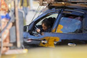 Displaced Palestinians Returned To Northern Gaza