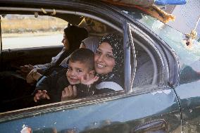 Displaced Palestinians Returned To Northern Gaza