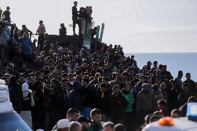 Displaced Palestinians Returned To Northern Gaza