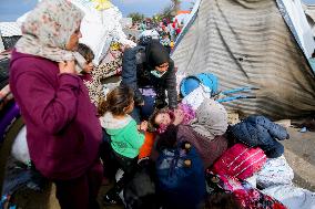 Displaced Palestinians Returned To Northern Gaza