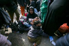 Displaced Palestinians Returned To Northern Gaza