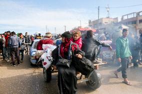 Displaced Palestinians Returned To Northern Gaza