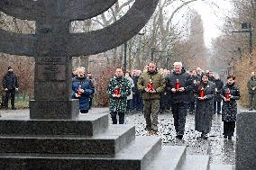 President of Ukraine Volodymyr Zelenskyy honors memory of Holocaust victims