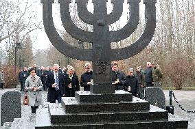 President of Ukraine Volodymyr Zelenskyy honors memory of Holocaust victims