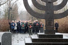 President of Ukraine Volodymyr Zelenskyy honors memory of Holocaust victims