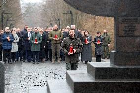 President of Ukraine Volodymyr Zelenskyy honors memory of Holocaust victims