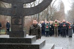 President of Ukraine Volodymyr Zelenskyy honors memory of Holocaust victims