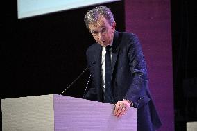 Luxury Group LVMH Group's 2024 Annual Results - Paris
