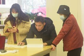 Huawei Store in Hangzhou