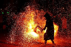 Chinese Celebrate Spring Festival Holiday