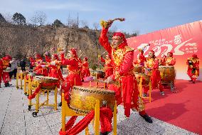 Gongs And Drums Performance in Yuncheng