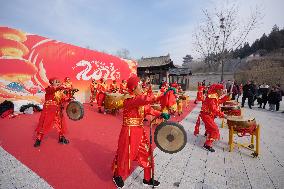 Gongs And Drums Performance in Yuncheng