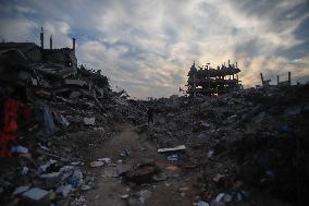 Palestinians Returning To Devastated Northern Gaza